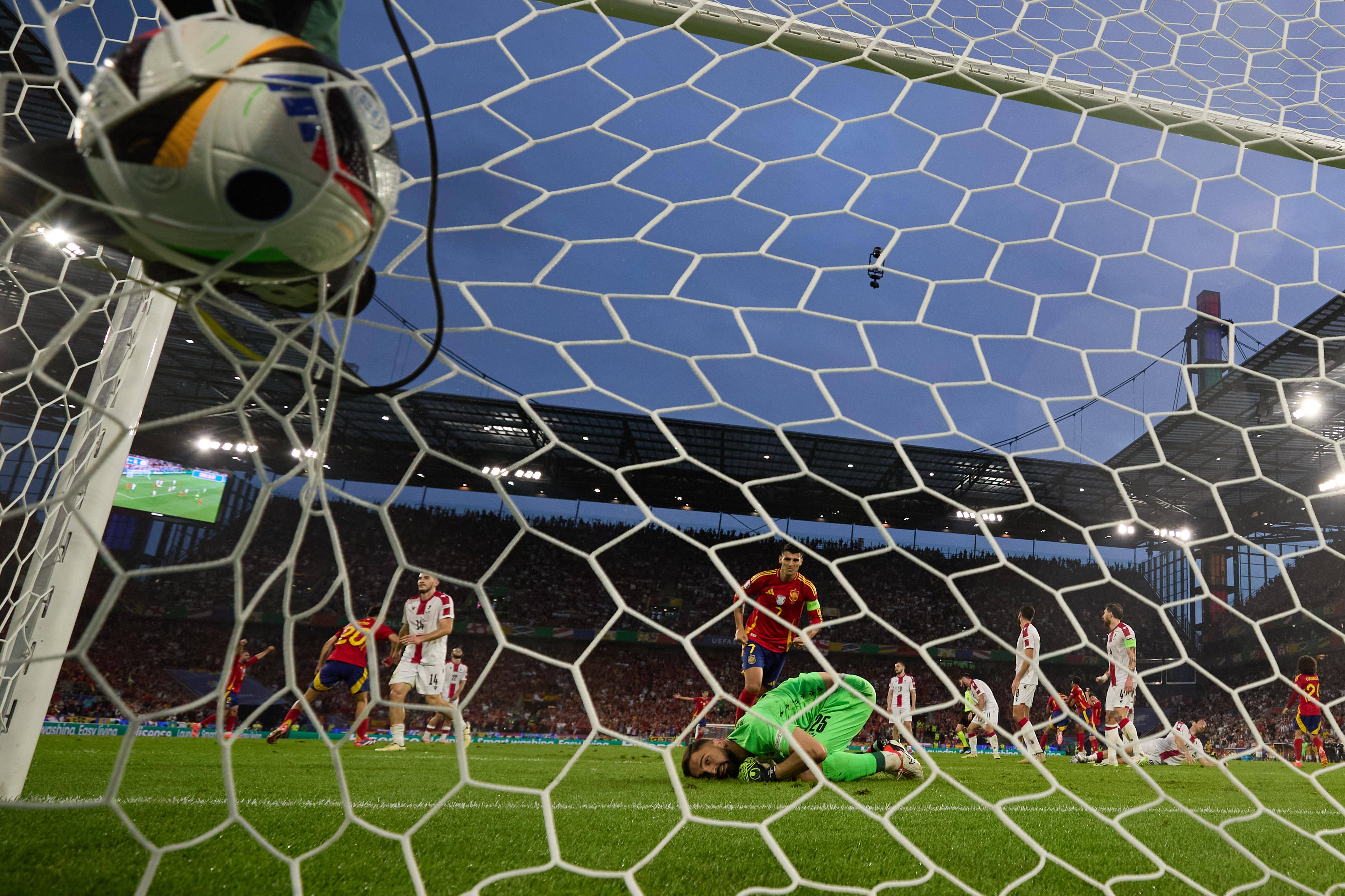 欧洲足球赛季揭幕,各国强队将在赛场上角逐的简单介绍 欧洲足球赛季揭幕,各国强队将在赛场上角逐的简单介绍