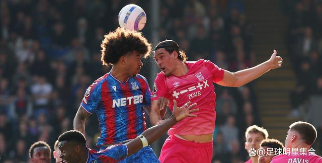 爱游戏-足坛巨星对决场上实力较量令人期待