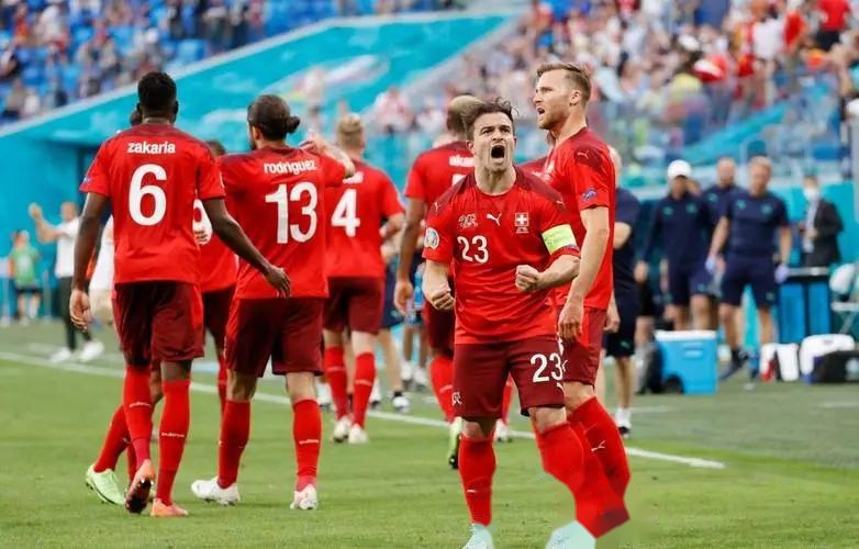 爱游戏官网-欧洲杯资格赛关键战役展现球队实力