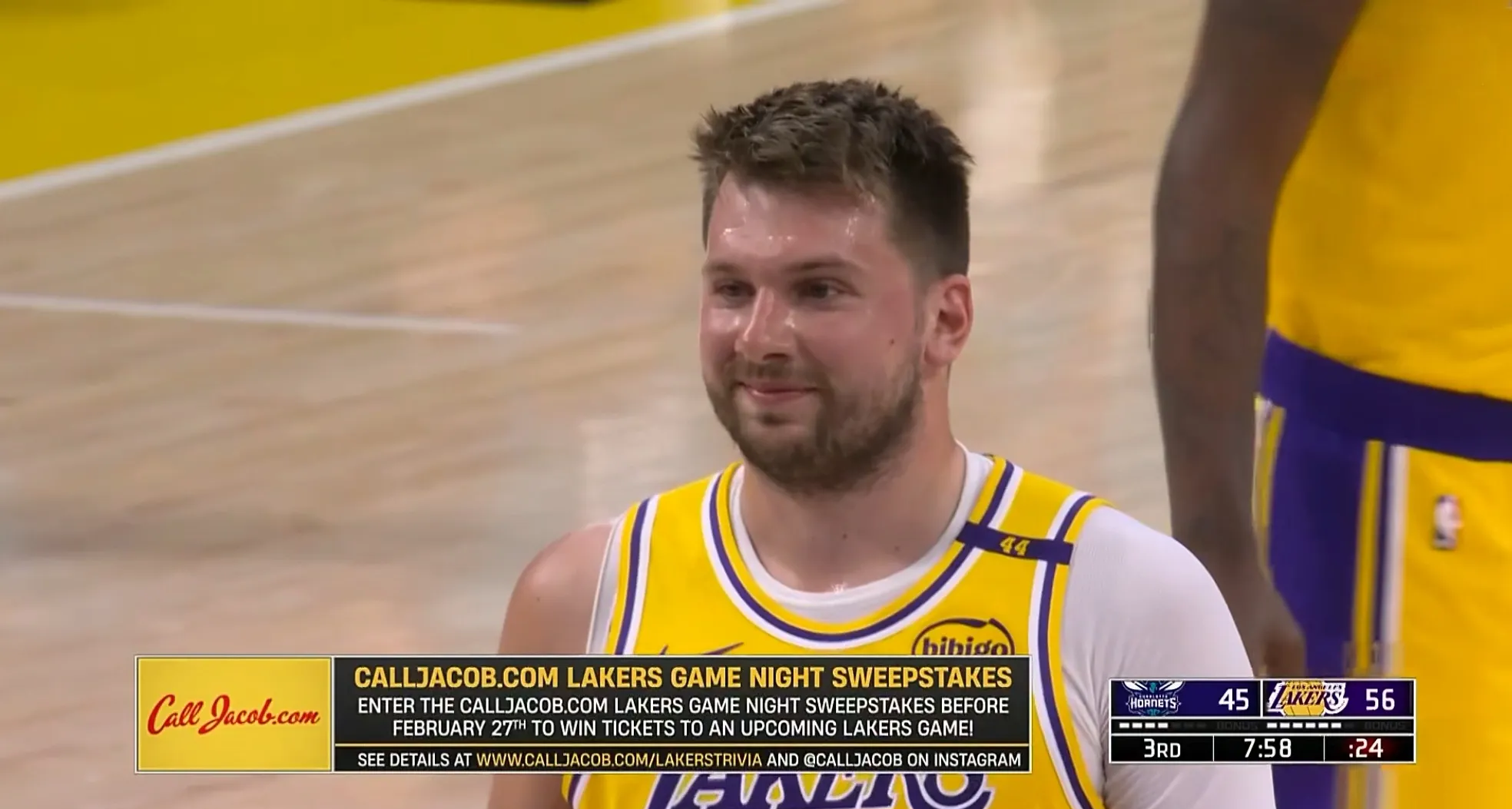 爱游戏网页版入口-关于黄蜂遗憾负于尼克斯，史密斯力挽狂澜拿下分的信息