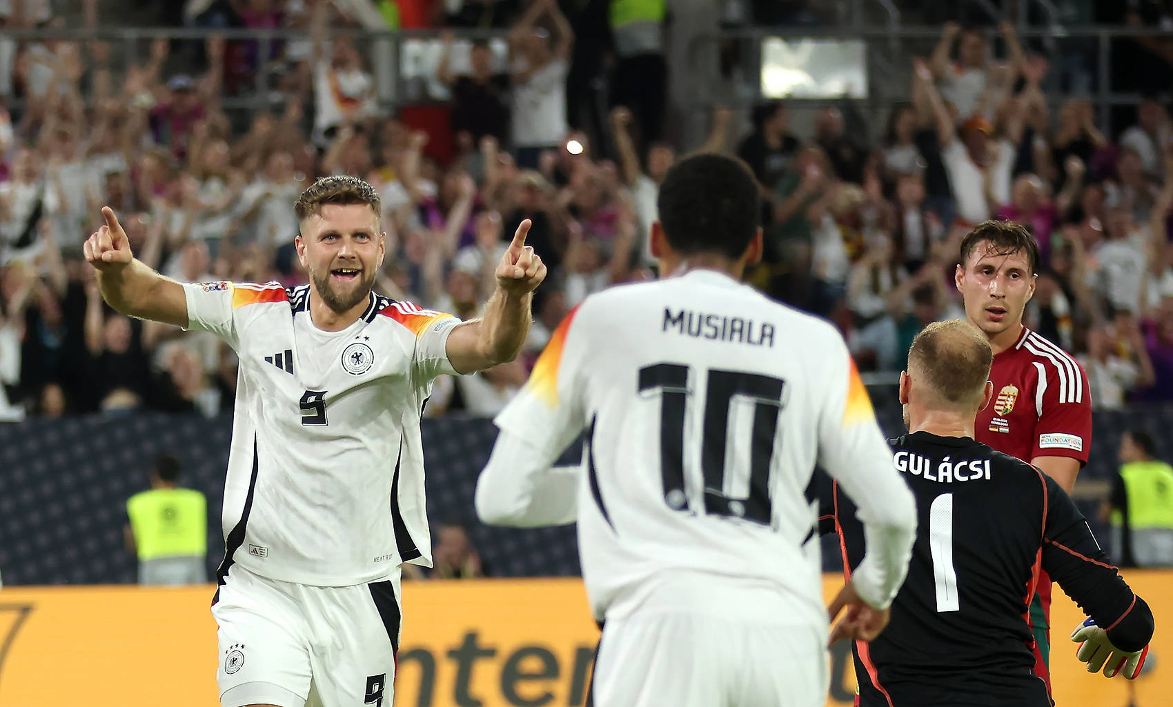 关于比利时国家队在欧国联中一路高歌的信息 关于比利时国家队在欧国联中一路高歌的信息