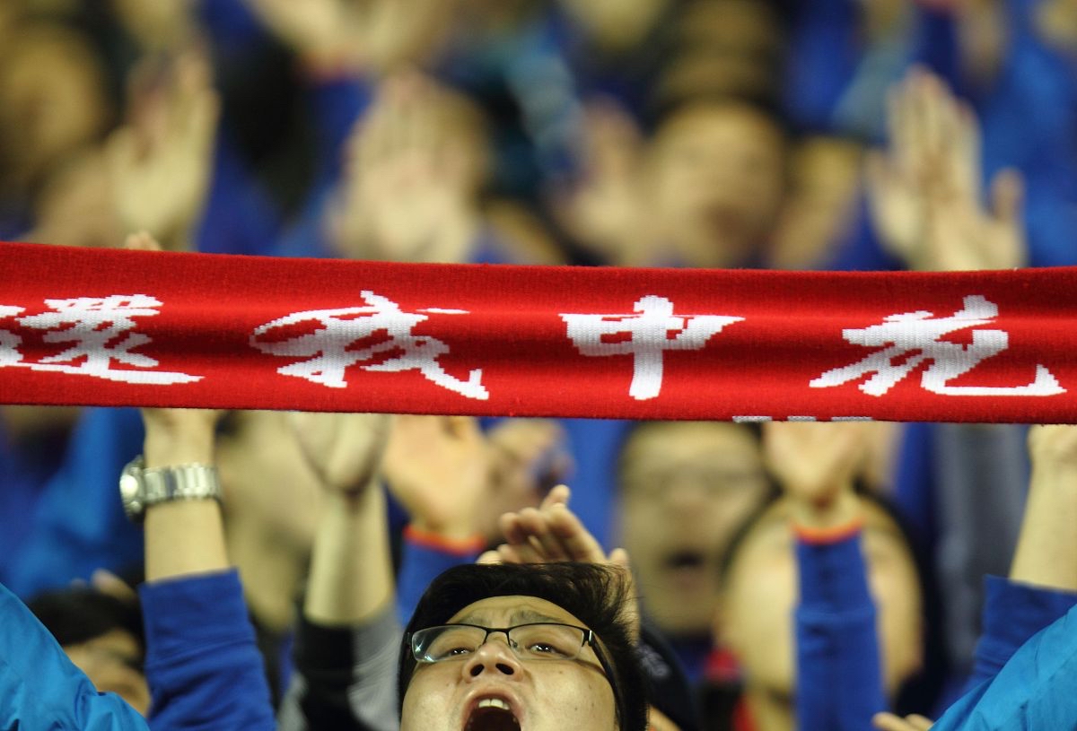 包含对手进攻虚弱为球队助力获得胜利的词条