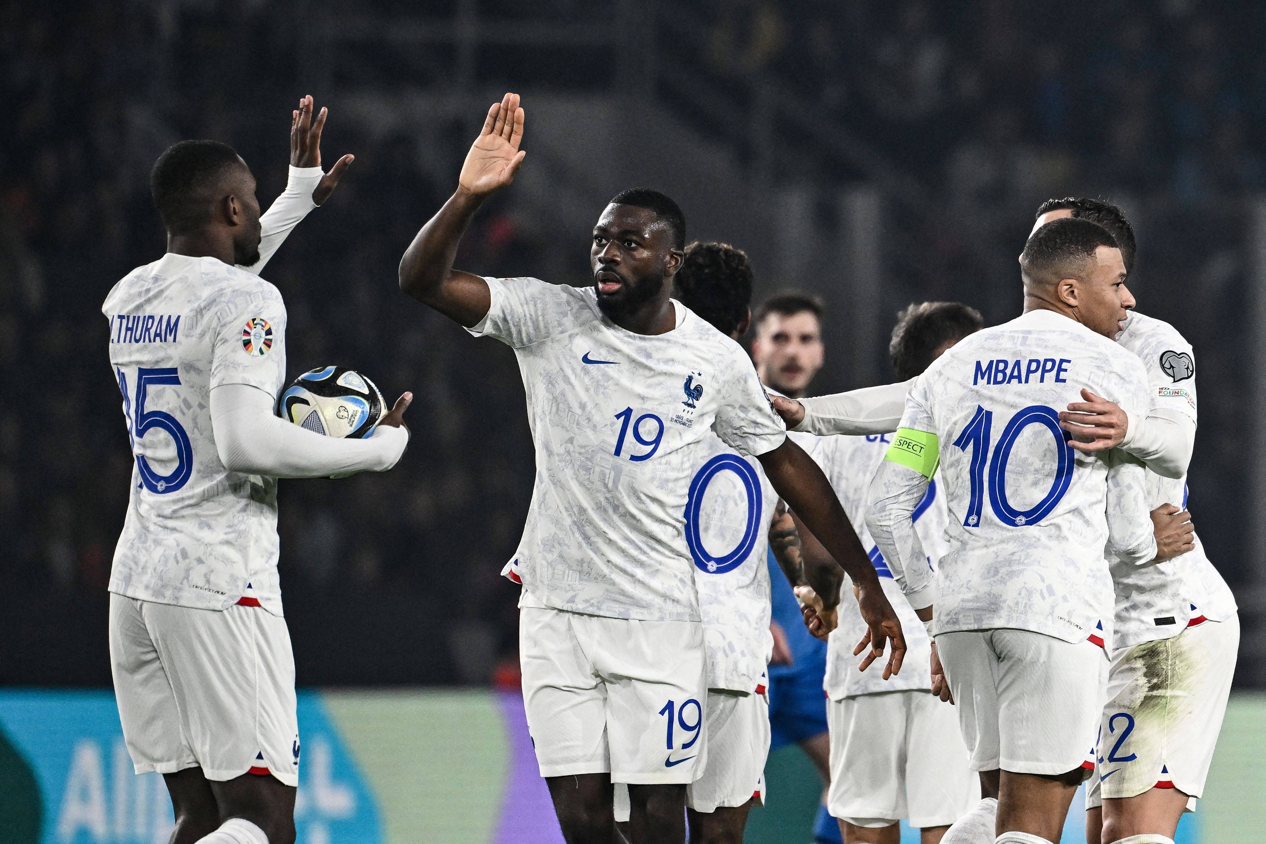 爱游戏在线登录-波兰队实力强劲，欧预赛表现稳步上升的简单介绍