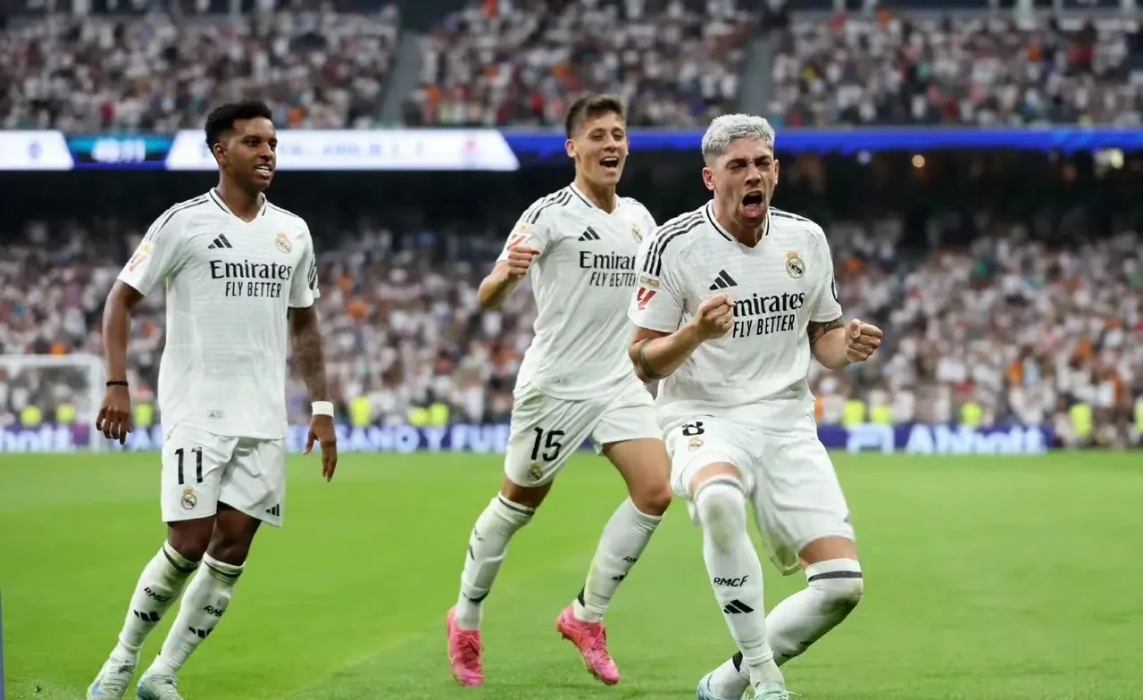 包含皇马客场游艇前往巴拉多利德,晋级悬念?的词条 包含皇马客场游艇前往巴拉多利德,晋级悬念?的词条