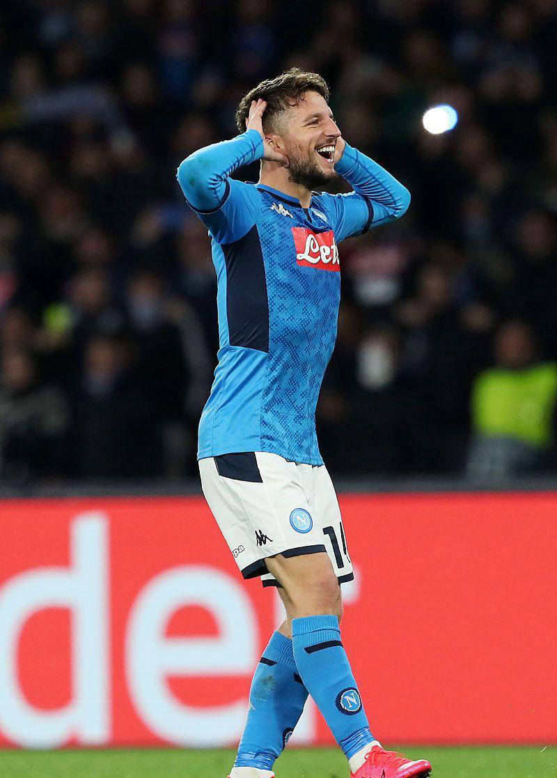 爱游戏app-包含那不勒斯客场战平乌迪内斯，中场控制优势的词条