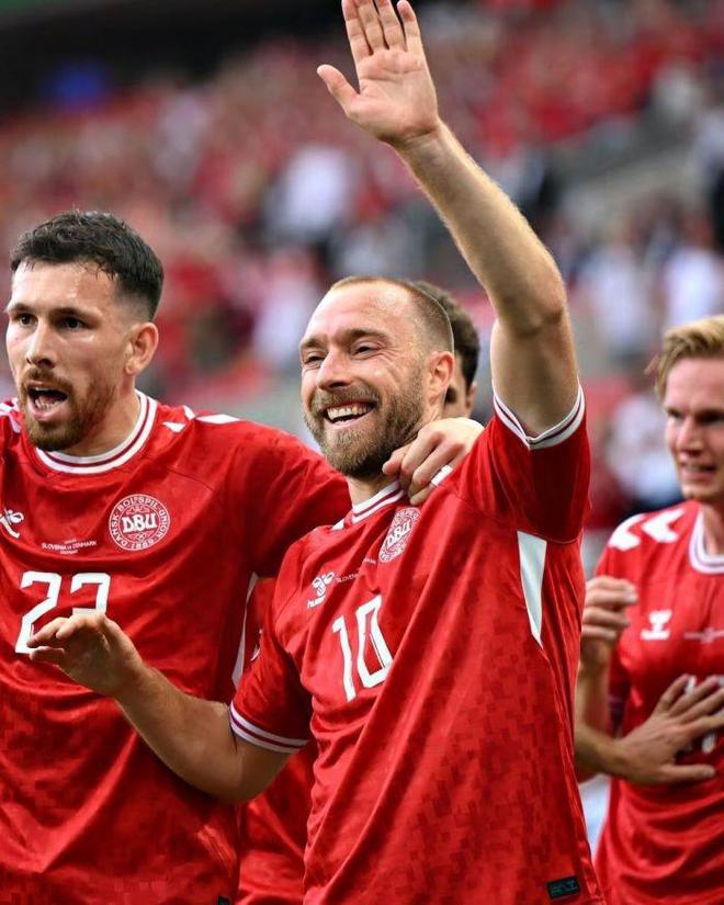 爱游戏app下载-德国队成功晋级，下一轮对阵强敌