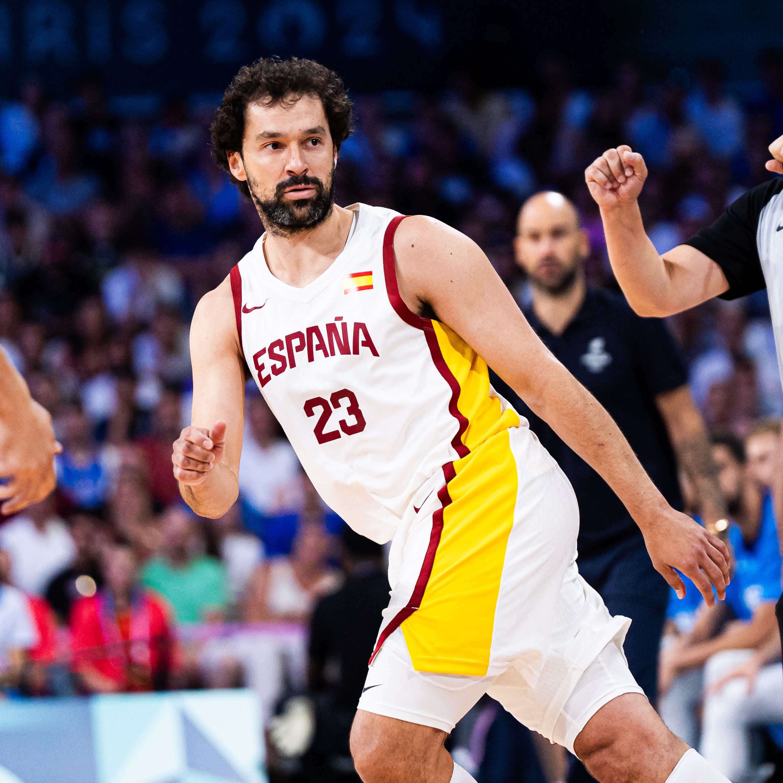 关于西班牙篮球明星再度获得最佳球员殊荣的信息