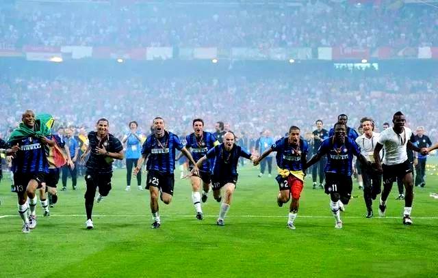 爱游戏网页版-豪门球队将在赛场上争夺荣誉