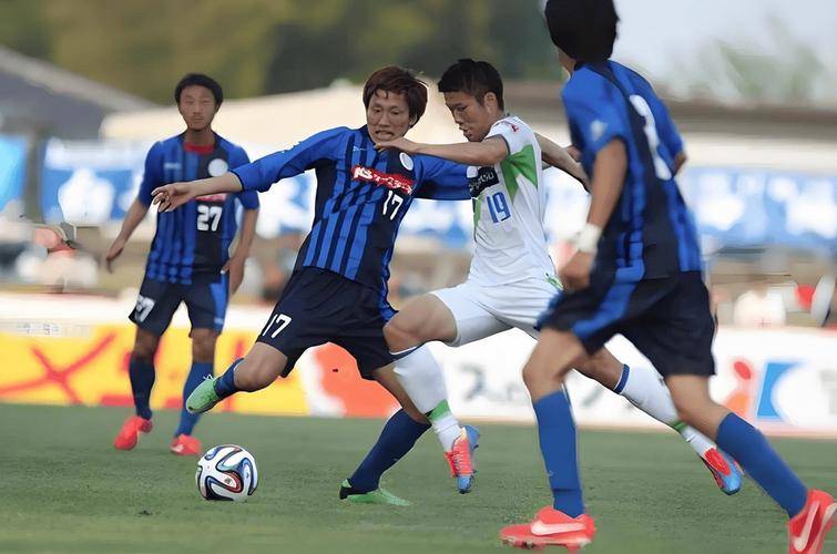 爱游戏入口-联赛比赛对决激烈，球队实力一较高低的简单介绍