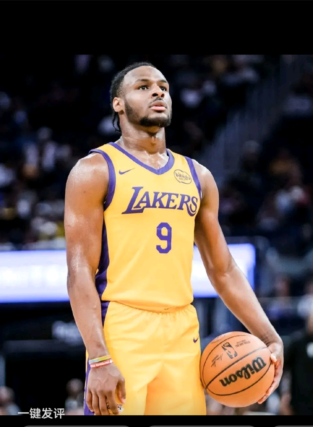 湖人队年轻球员突破，表现值得期待