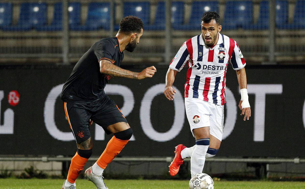 塞维利亚不敌皇家社会，战术遭遇挑战