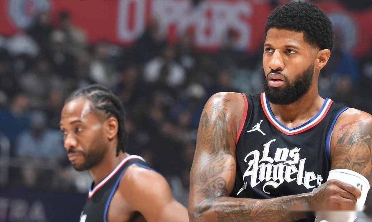 快船发挥稳定火箭的失误传球彻底放大比分的简单介绍 快船发挥稳定火箭的失误传球彻底放大比分的简单介绍