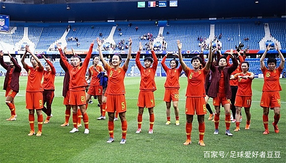 乌克兰队-负于瑞士遗憾止步十六强的简单介绍