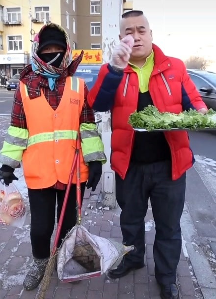 汉堡队球员集体捐款支持地震灾区，传递正能量的简单介绍