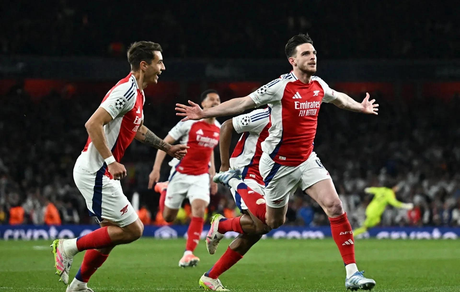 阿森纳客场憾负曼联，错失反击机会的简单介绍