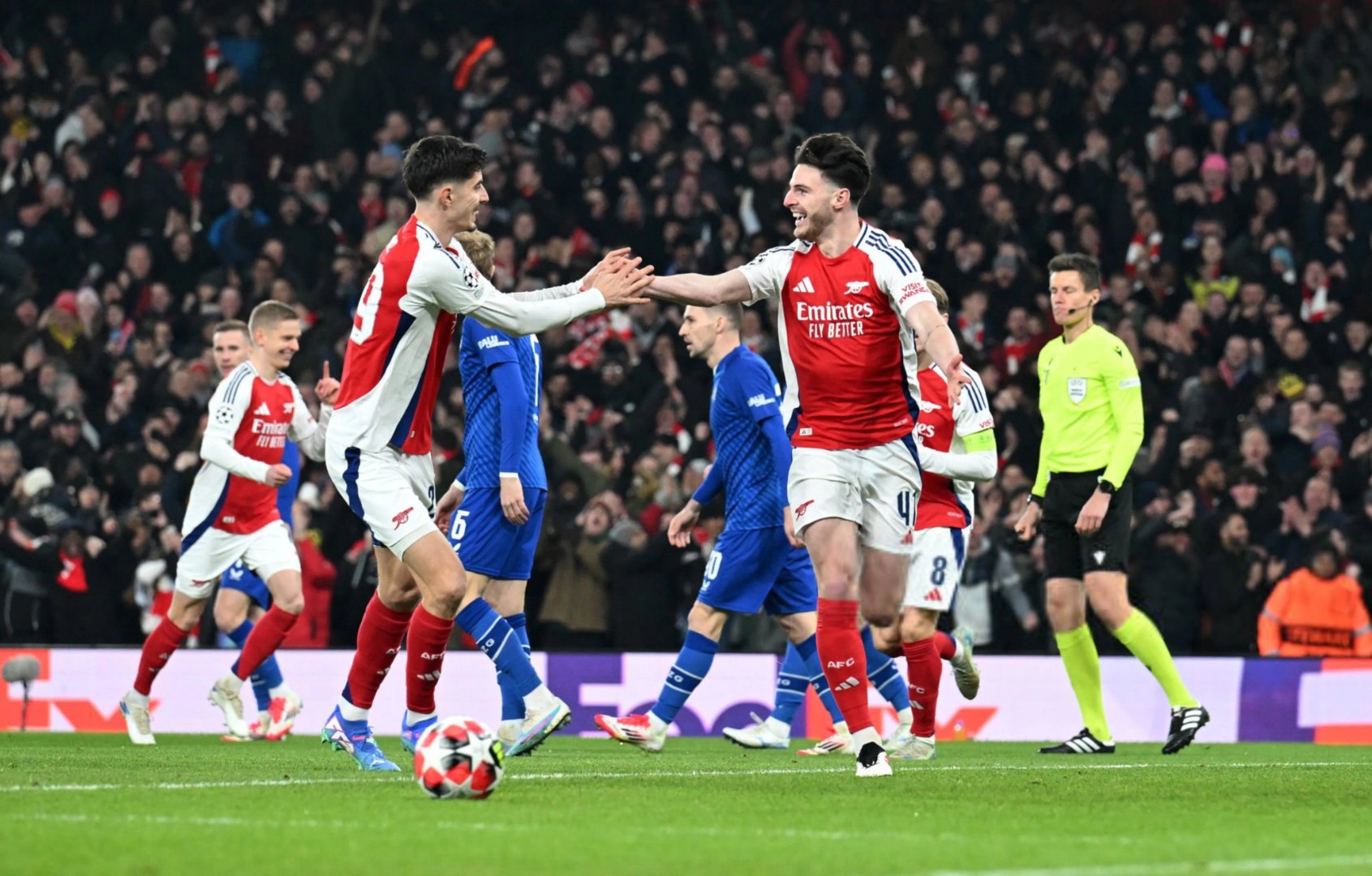 西汉姆联客场不敌斯旺西,吞下惨败的简单介绍 西汉姆联客场不敌斯旺西,吞下惨败的简单介绍