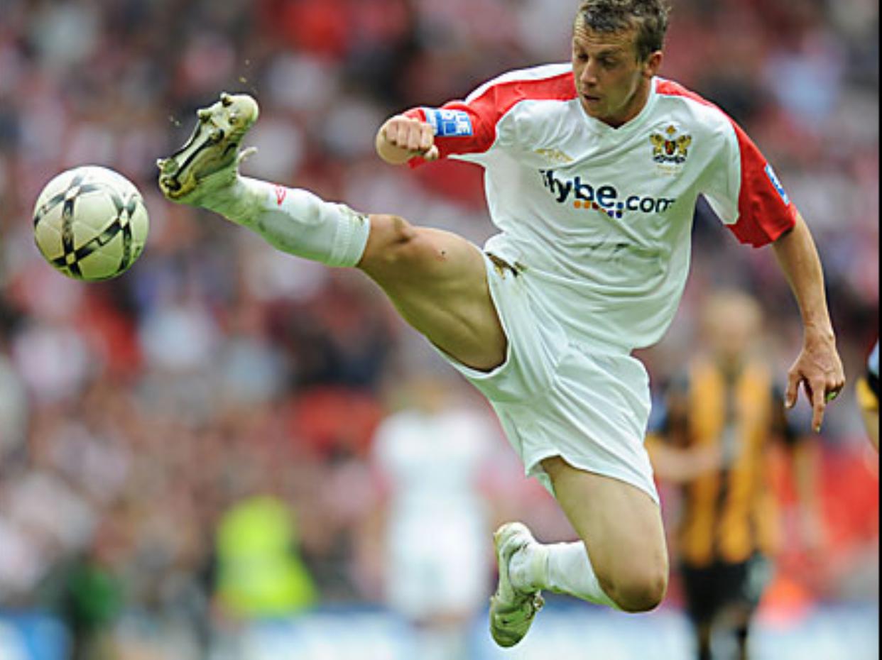 伯明翰城主场失利，连败状态越发严重的简单介绍