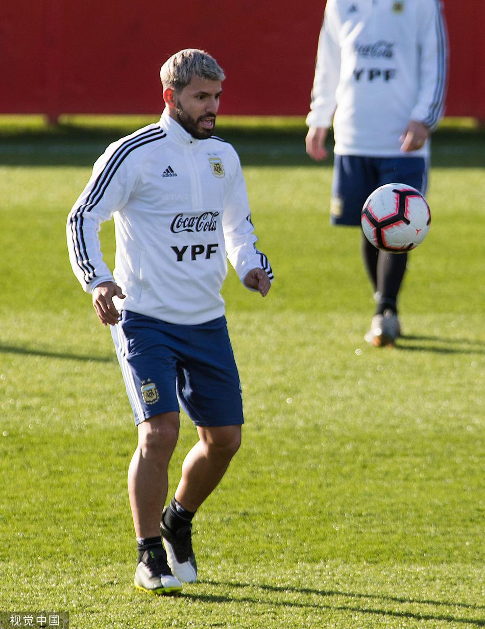 爱游戏app-哥伦比亚篮板球队训练照曝光，备战国际大赛的简单介绍